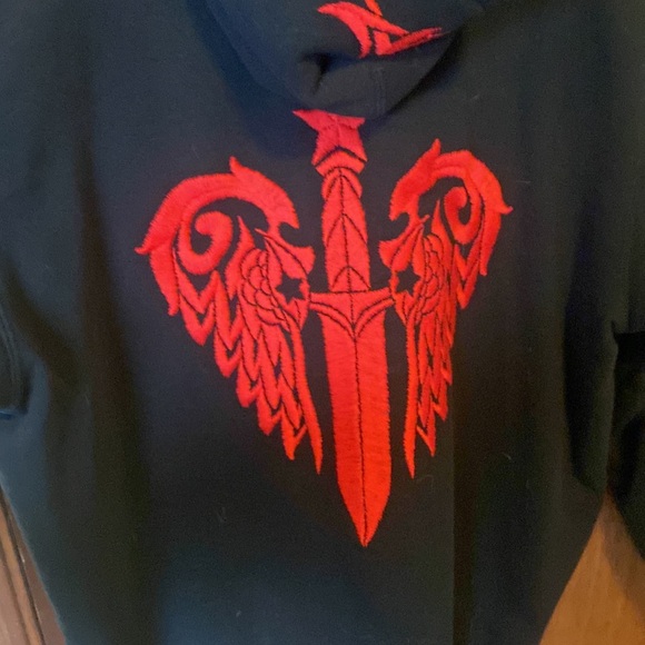 Supreme Pullover - Picture 4 of 4